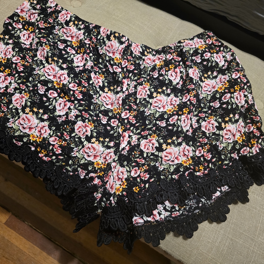 Daniel Rainn Black Floral Shorts